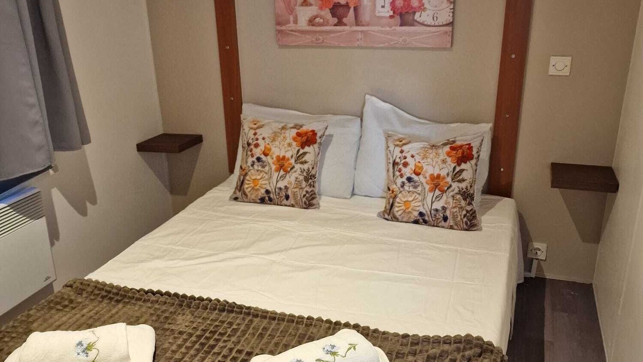 Photo of Bedroom in Martim Longo