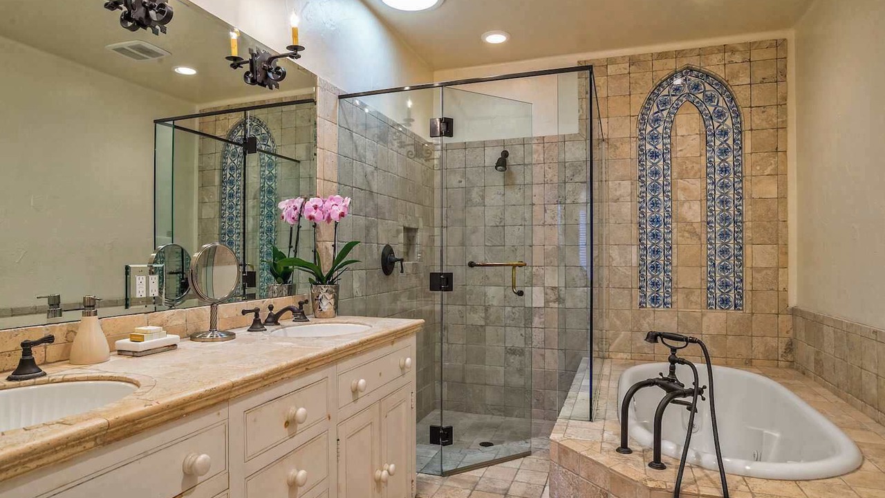 Photo of Bathroom in West Beach