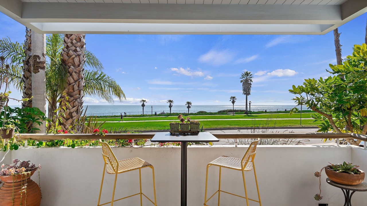 Photo of Patio Balcony in East Mesa