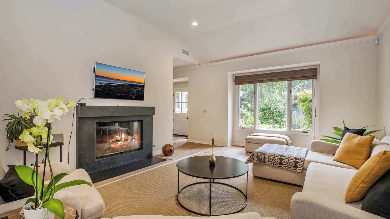 Photo of Livingroom in Montecito