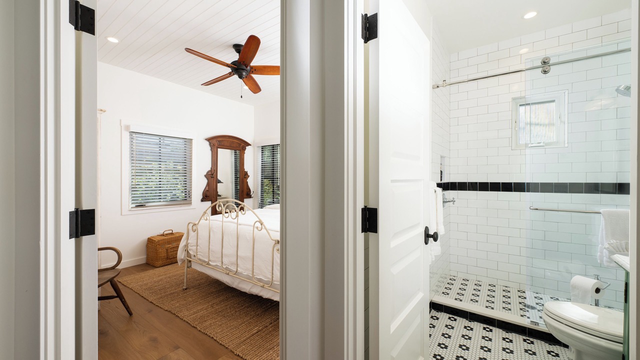 Photo of Bathroom in Los Alamos
