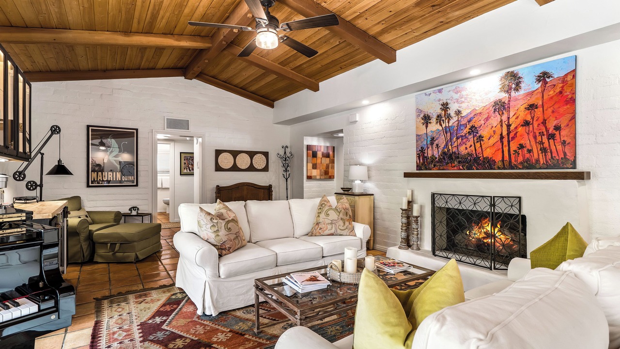 Photo of Livingroom in Tahquitz River Estates