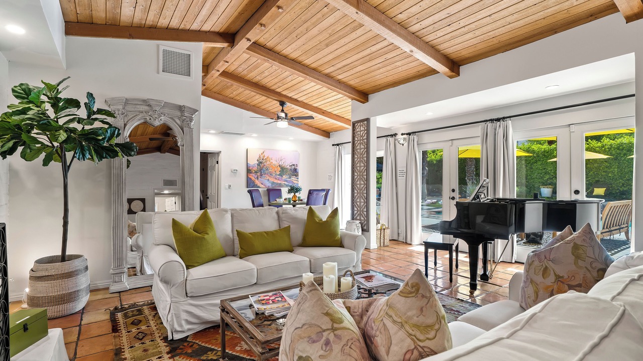 Photo of Livingroom in Tahquitz River Estates