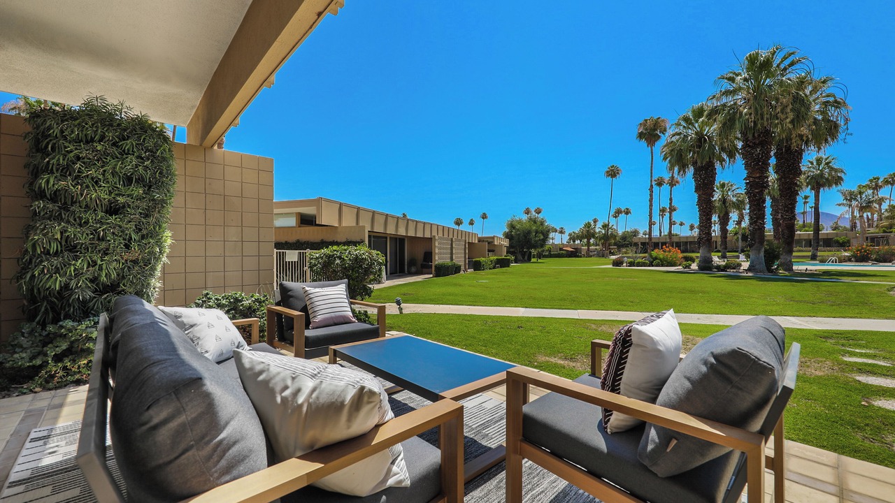 Photo of Patio Balcony in Palm Desert