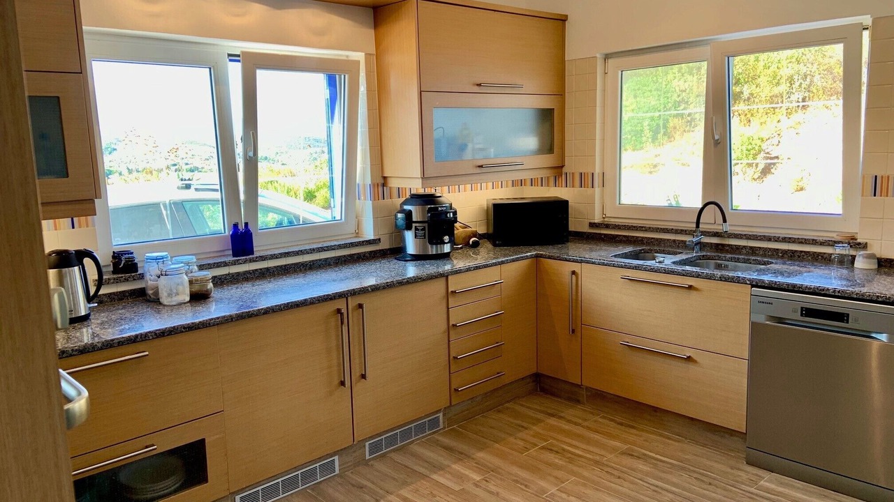 Photo of Kitchen in Colinas Verdes