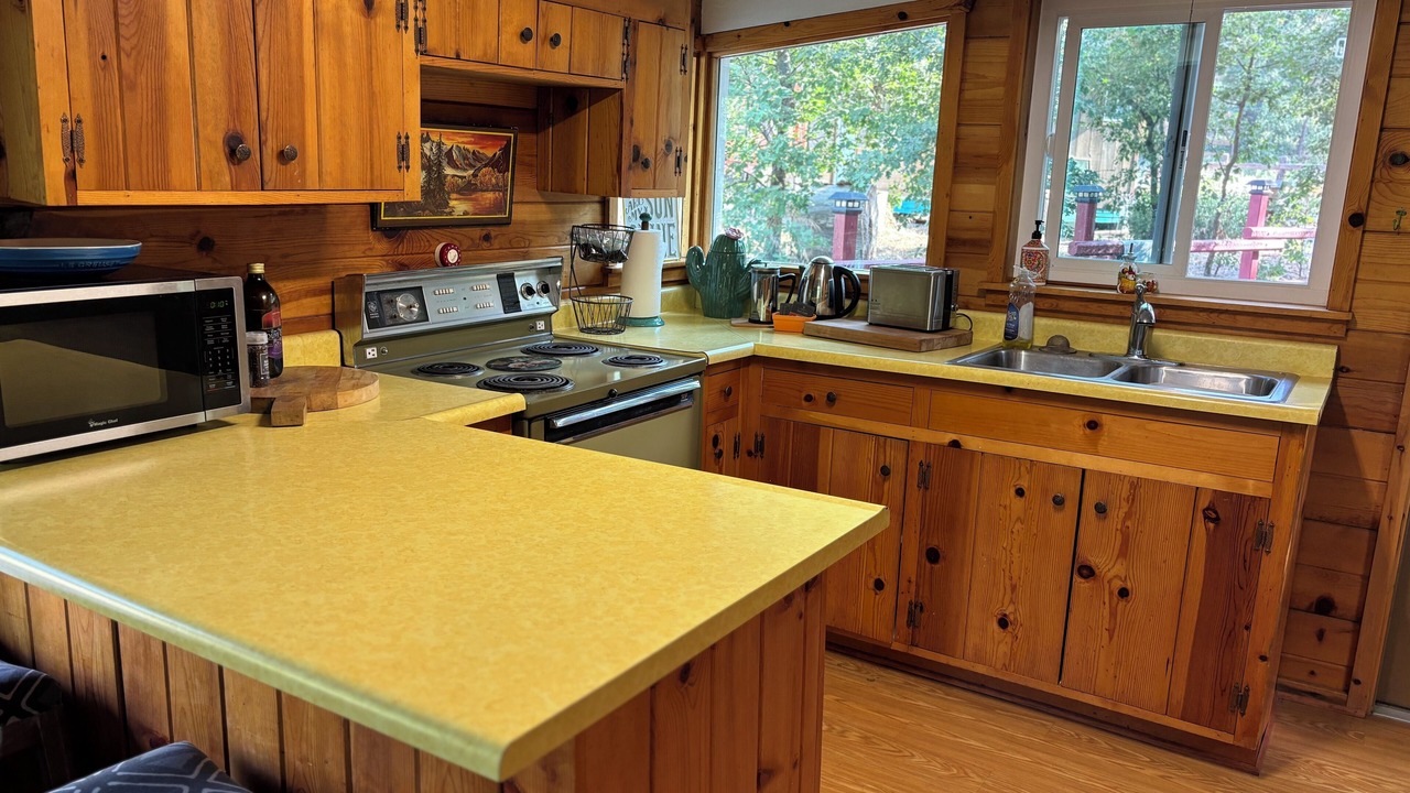 Photo of Kitchen in California Hot Springs