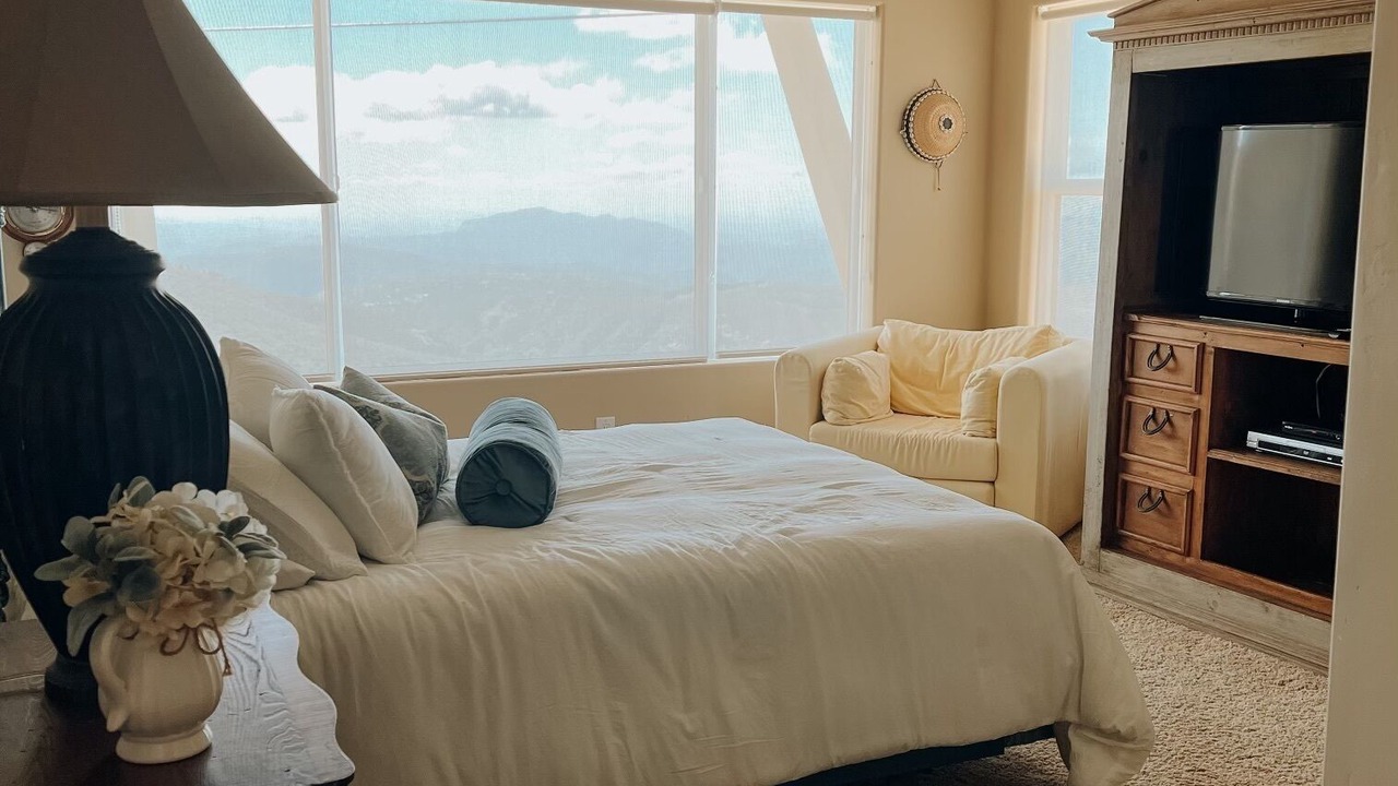 Photo of Bedroom in Julian