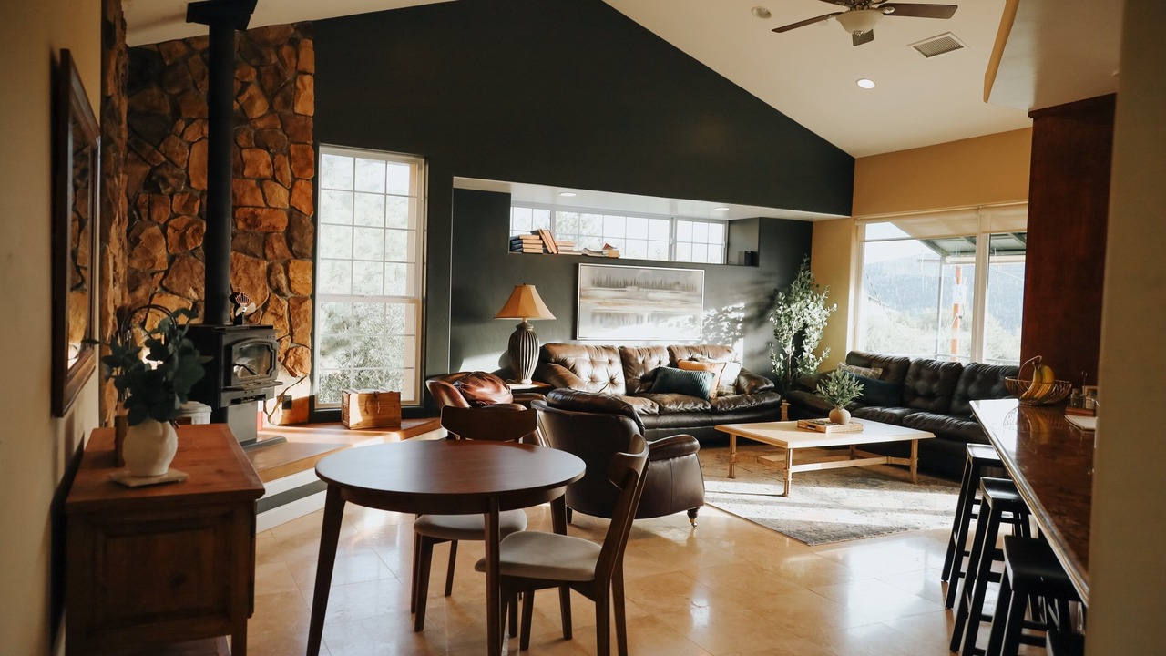 Photo of Livingroom in Julian