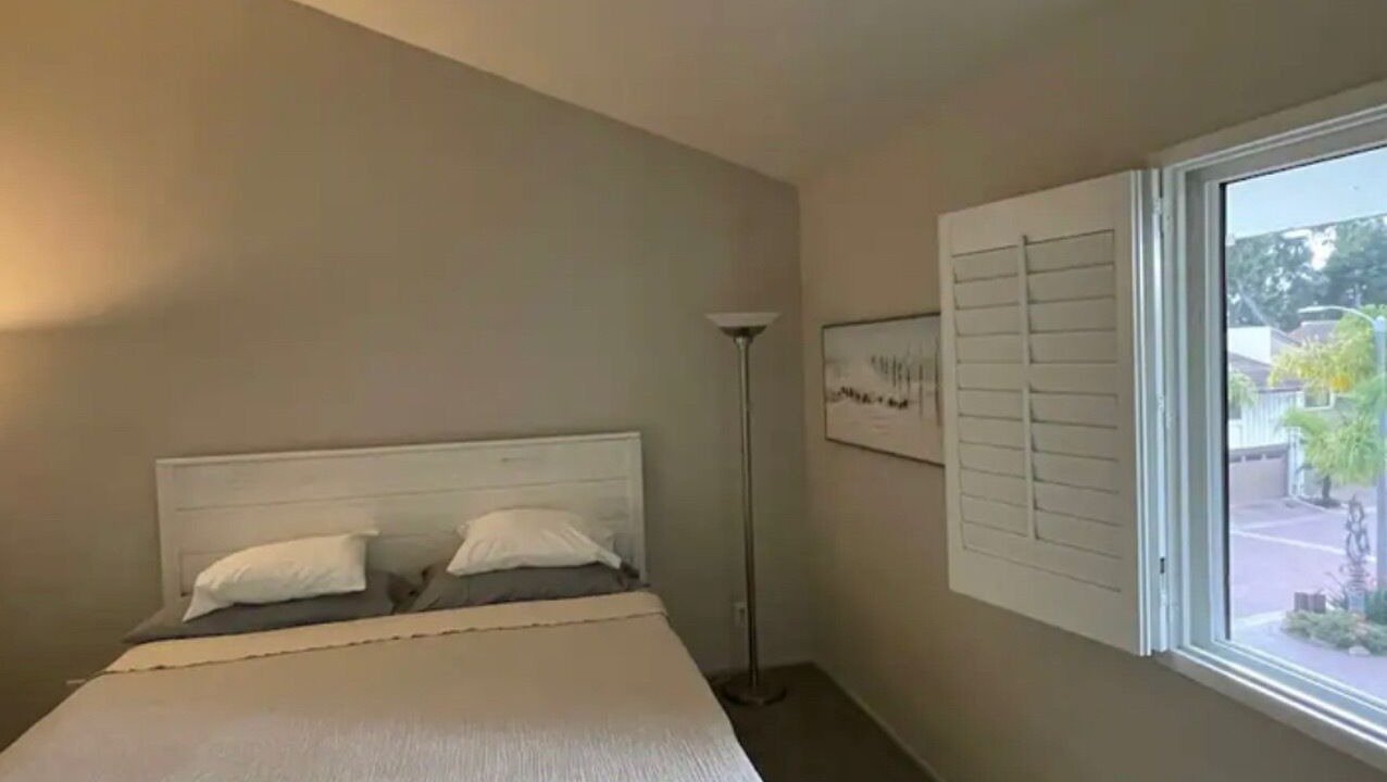 Photo of Bedroom in East Beach
