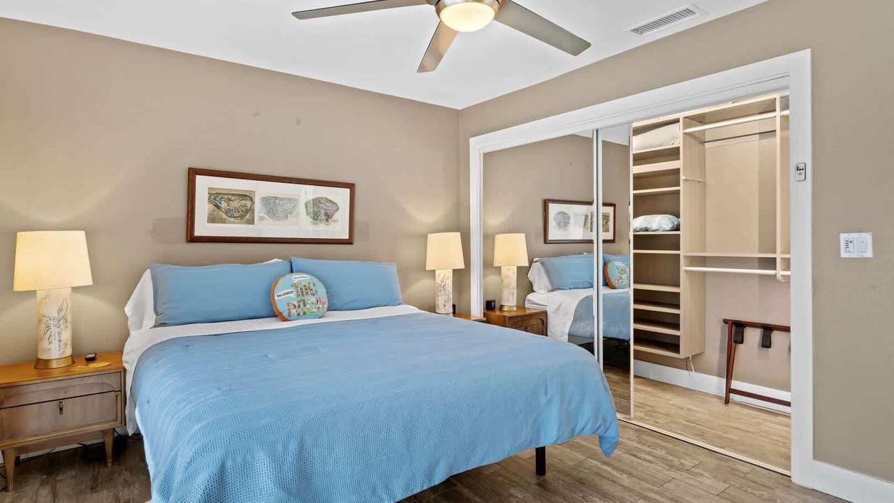 Photo of Bedroom in Racquet Club South