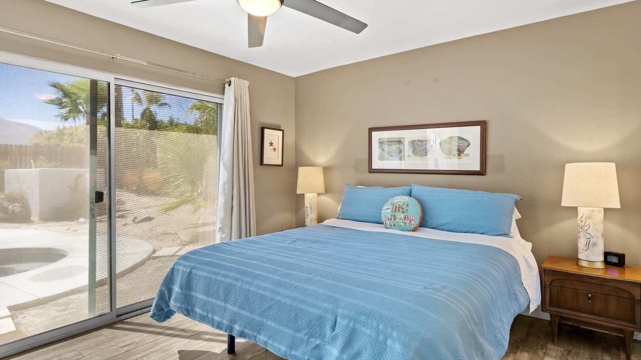 Photo of Bedroom in Racquet Club South
