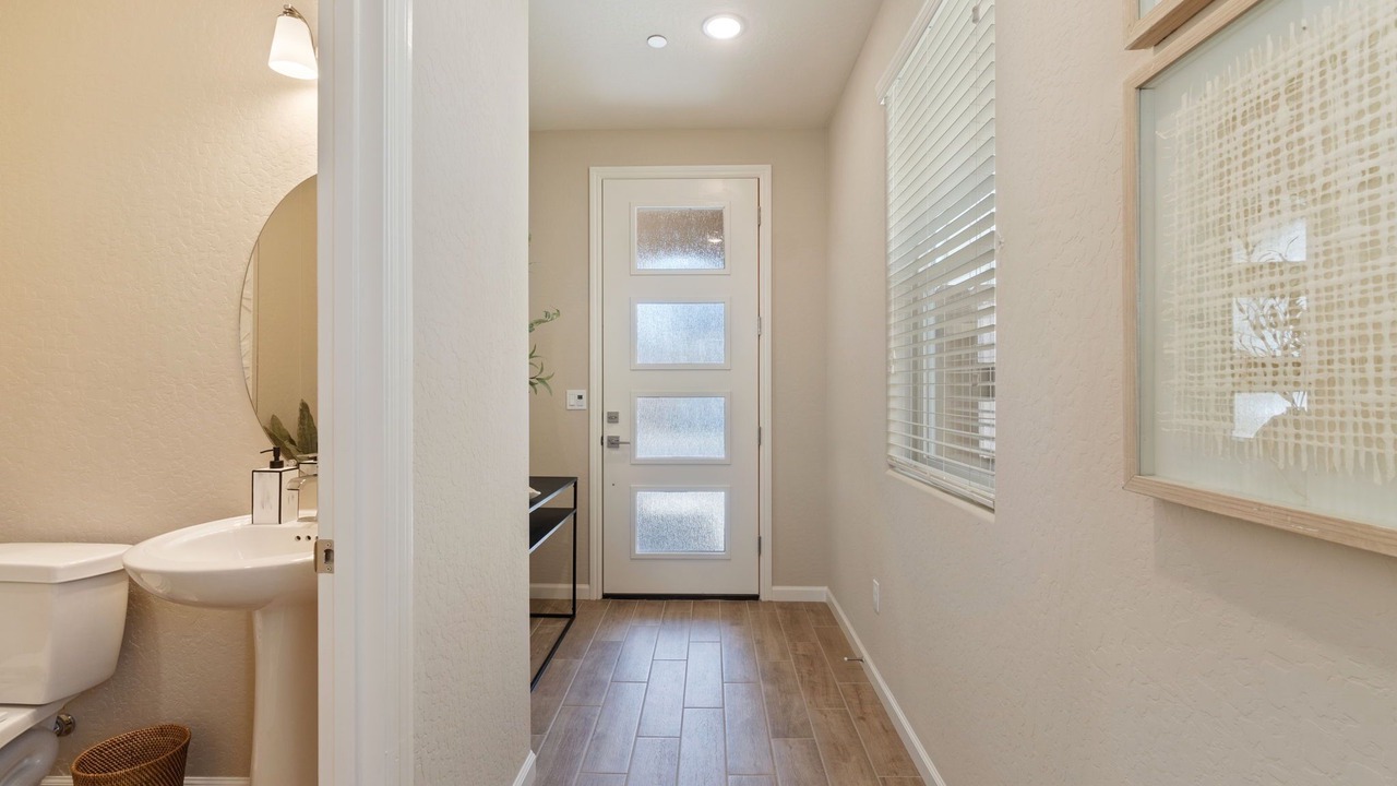 Photo of Bathroom in Raisin