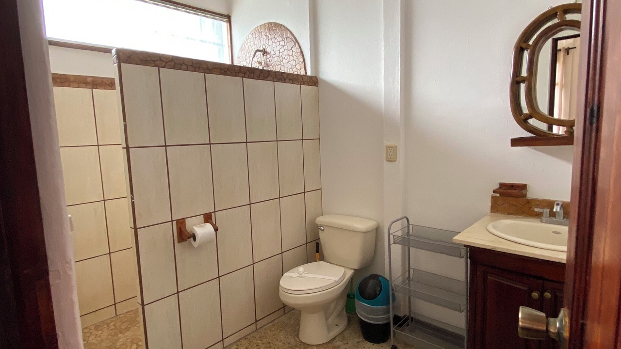 Photo of Bathroom in Potrero