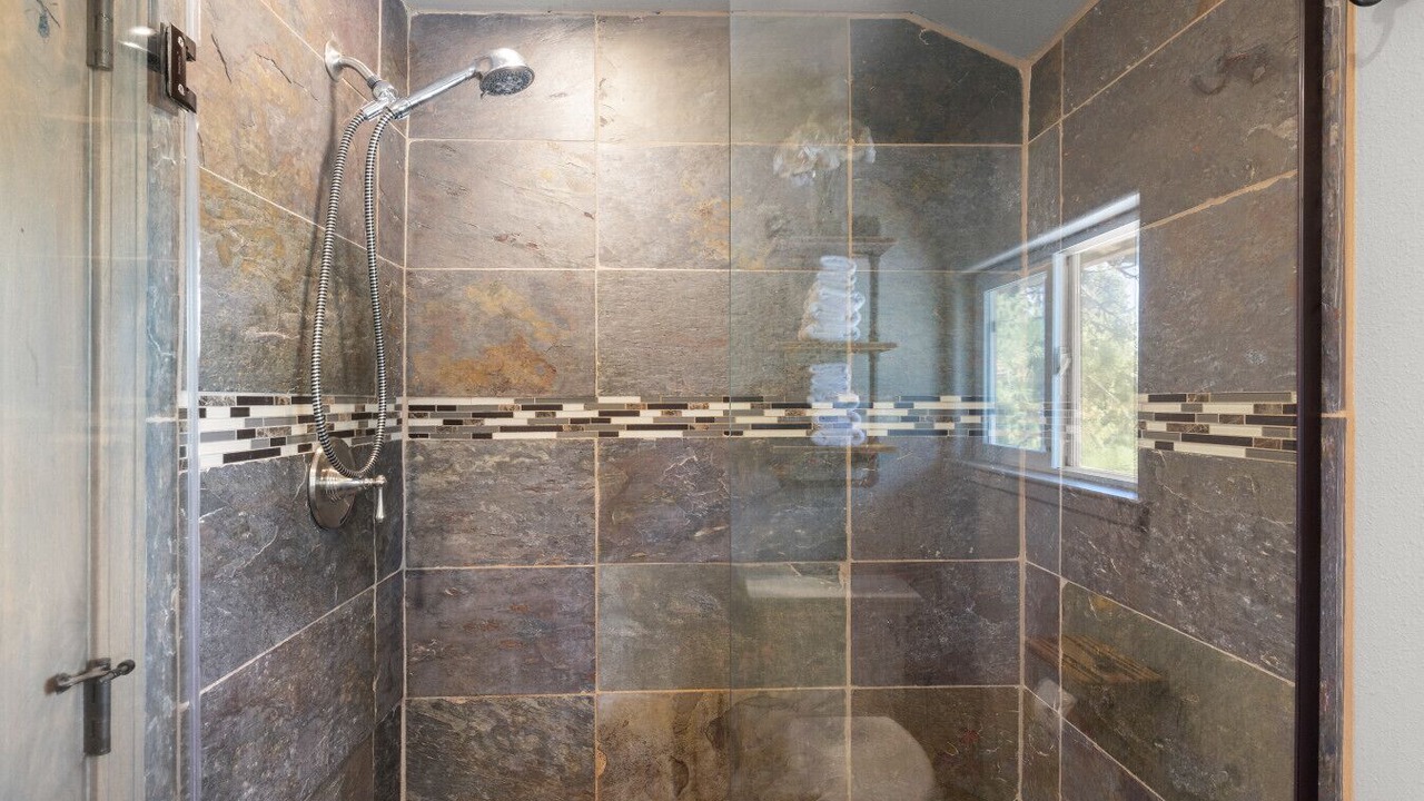 Photo of Bathroom in Country Club Estates