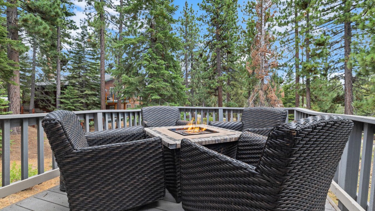 Photo of Outdoor in Country Club Estates