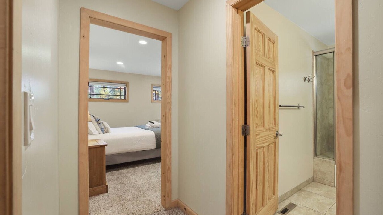 Photo of Bathroom in Lower Kingsbury