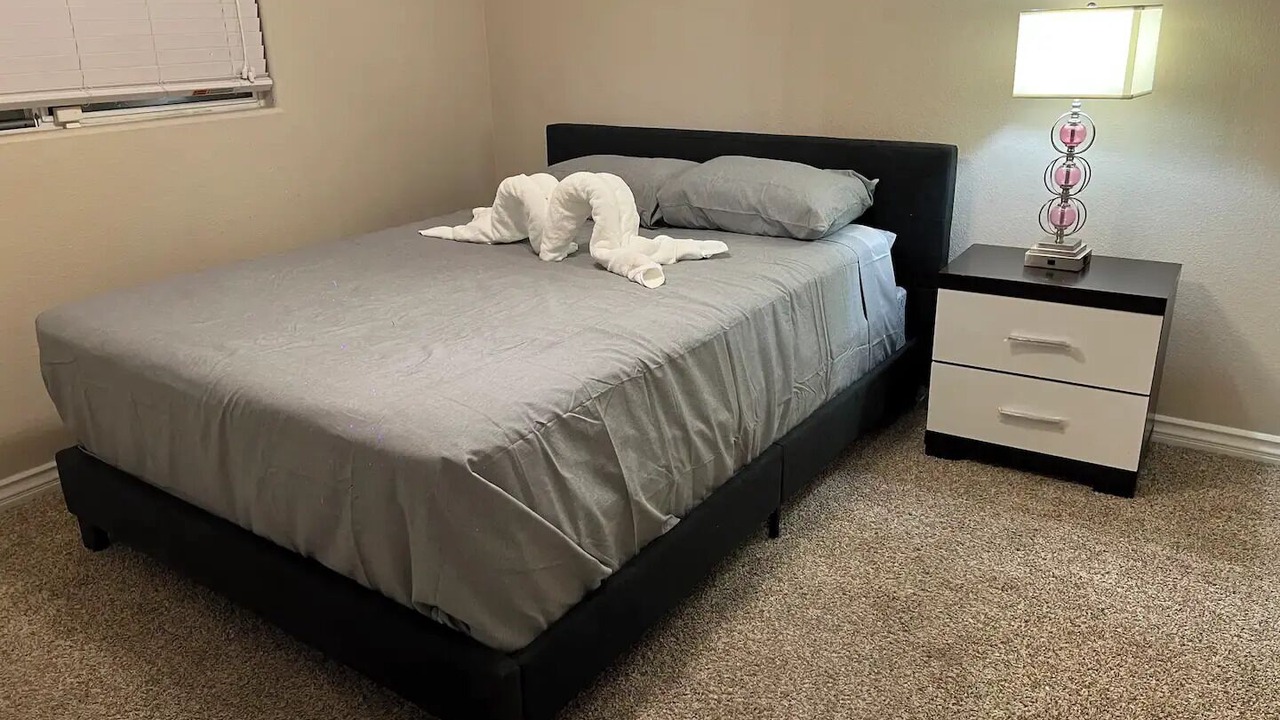 Photo of Bedroom in Sunrise Manor