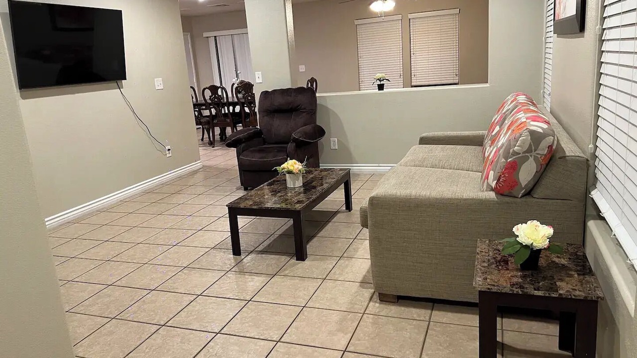 Photo of Livingroom in Sunrise Manor