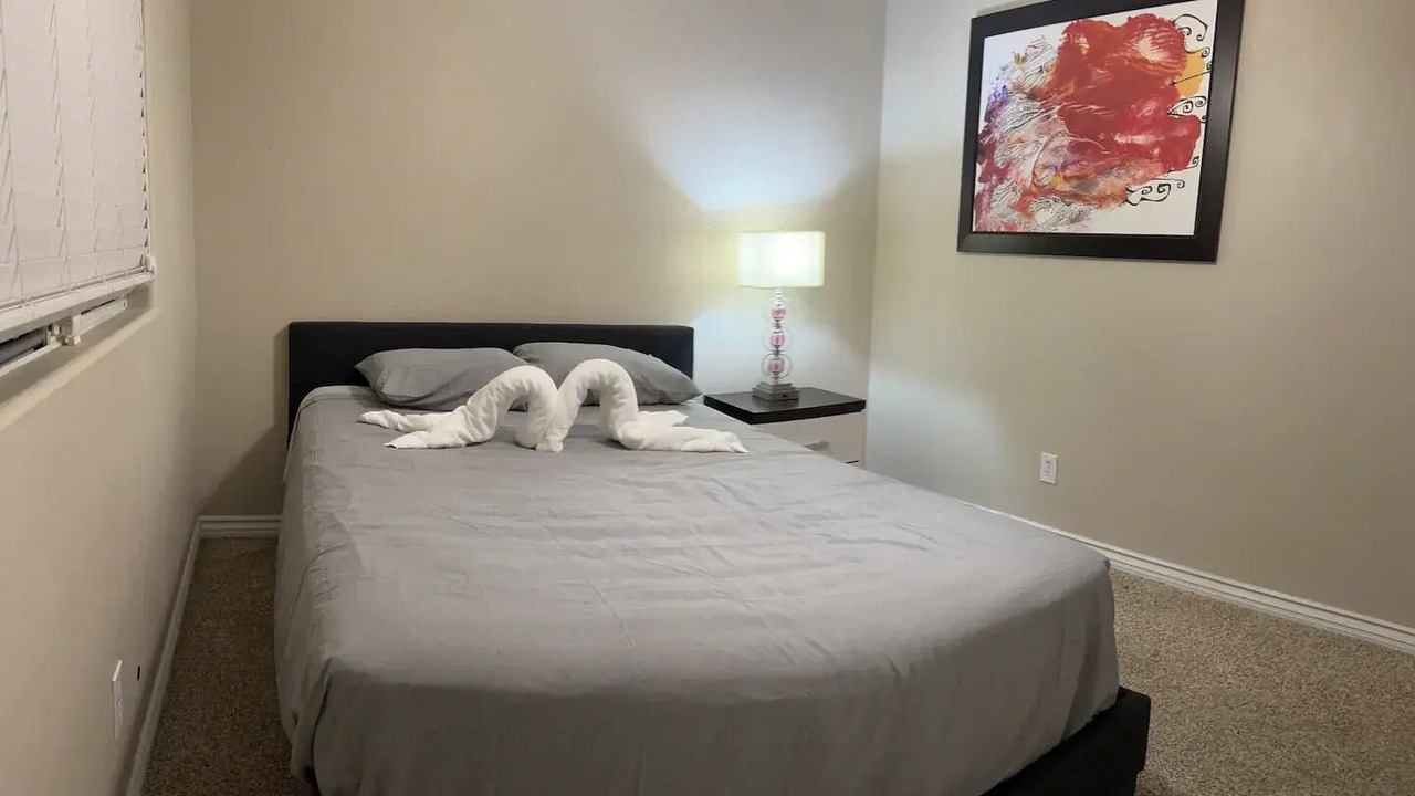 Photo of Bedroom in Sunrise Manor
