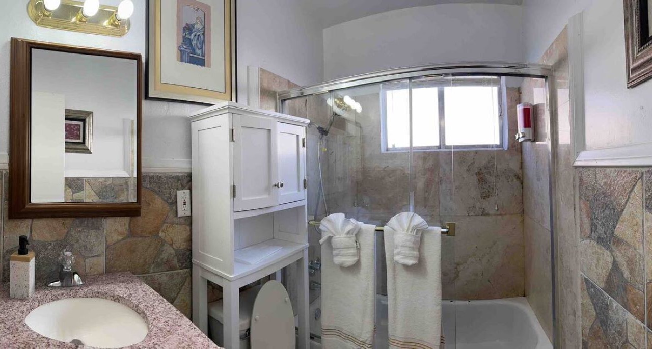 Photo of Bathroom in North Las Vegas
