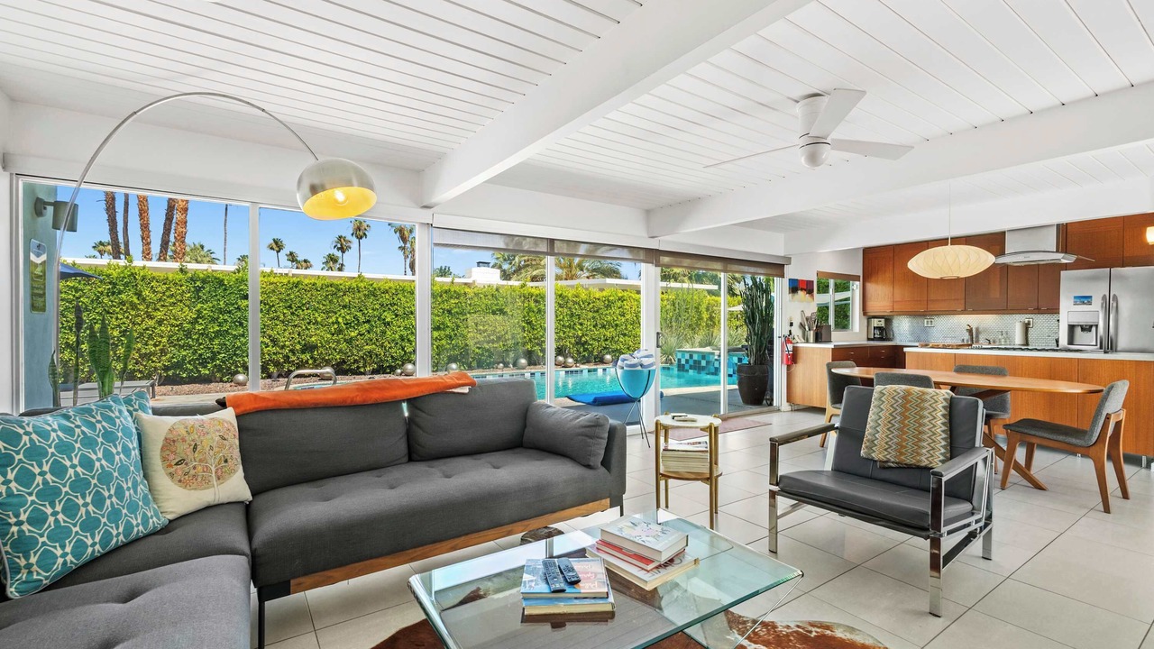 Photo of Outdoor in Sunmor