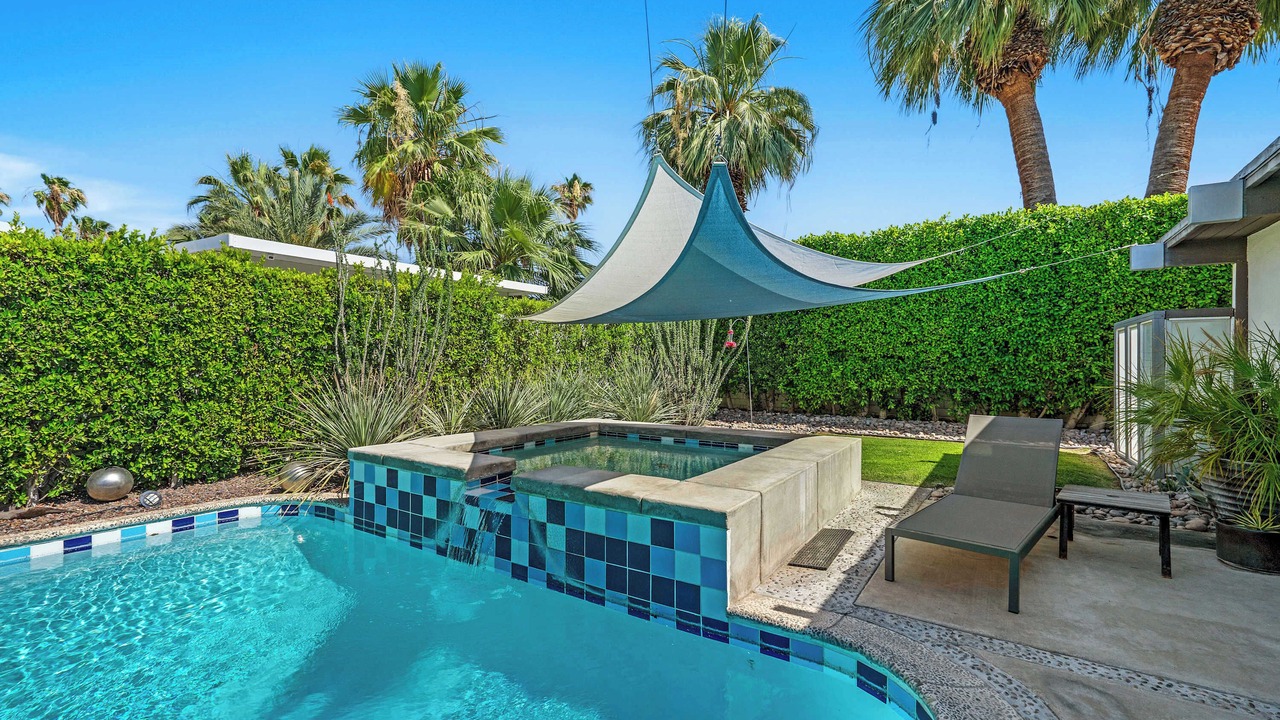 Photo of Outdoor in Sunmor