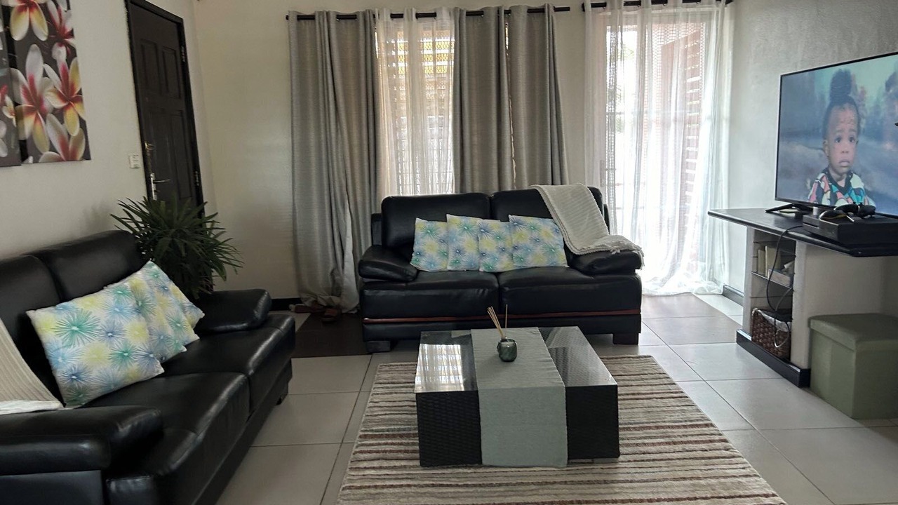 Photo of Livingroom in Suva
