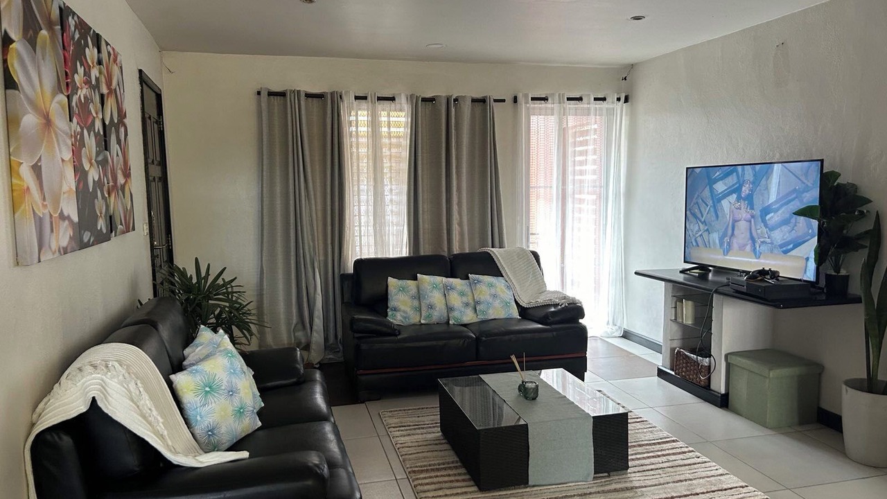 Photo of Livingroom in Suva