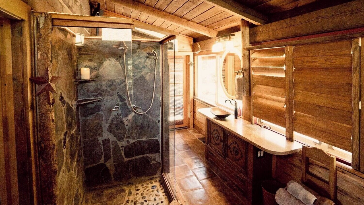 Photo of Bathroom in Julian