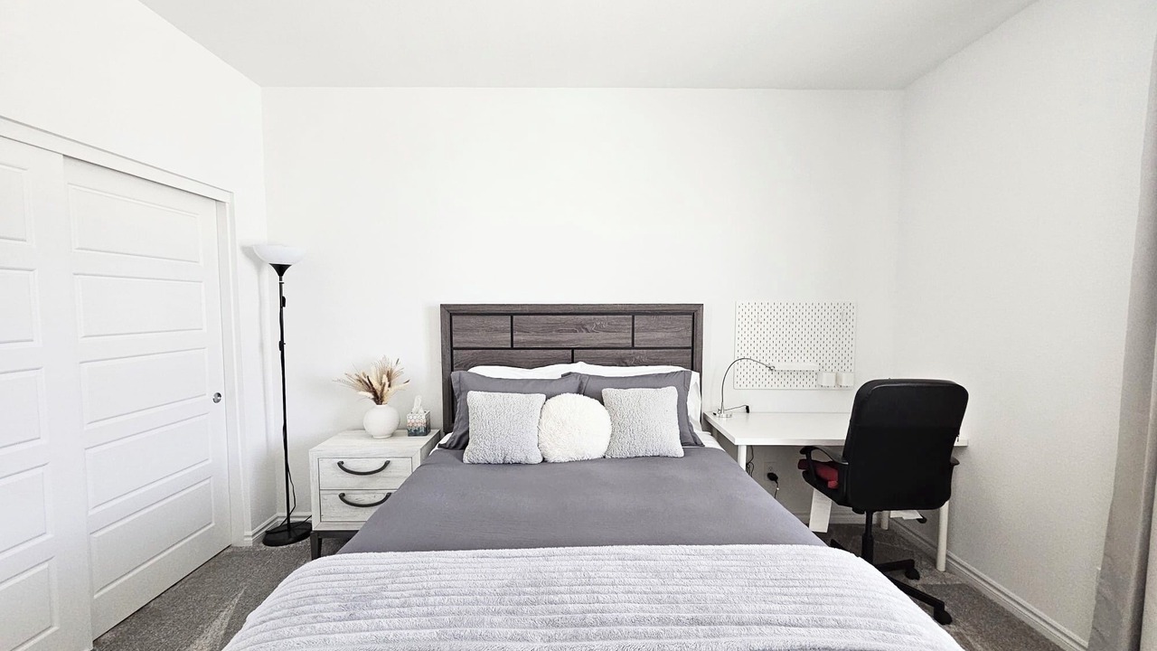 Photo of Bedroom in Spring Valley