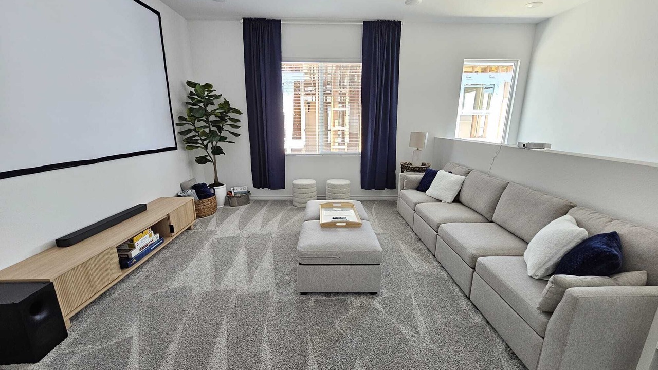 Photo of Livingroom in Spring Valley