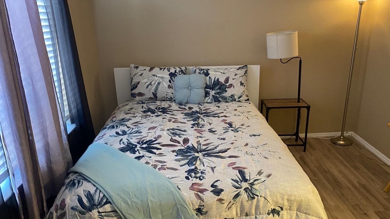 Photo of Bedroom in Sunrise Manor