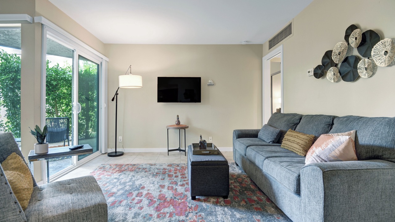 Photo of Livingroom in Deepwell Estates