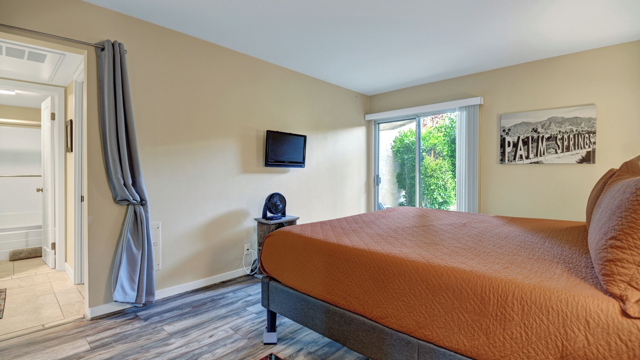 Photo of Bedroom in Deepwell Estates