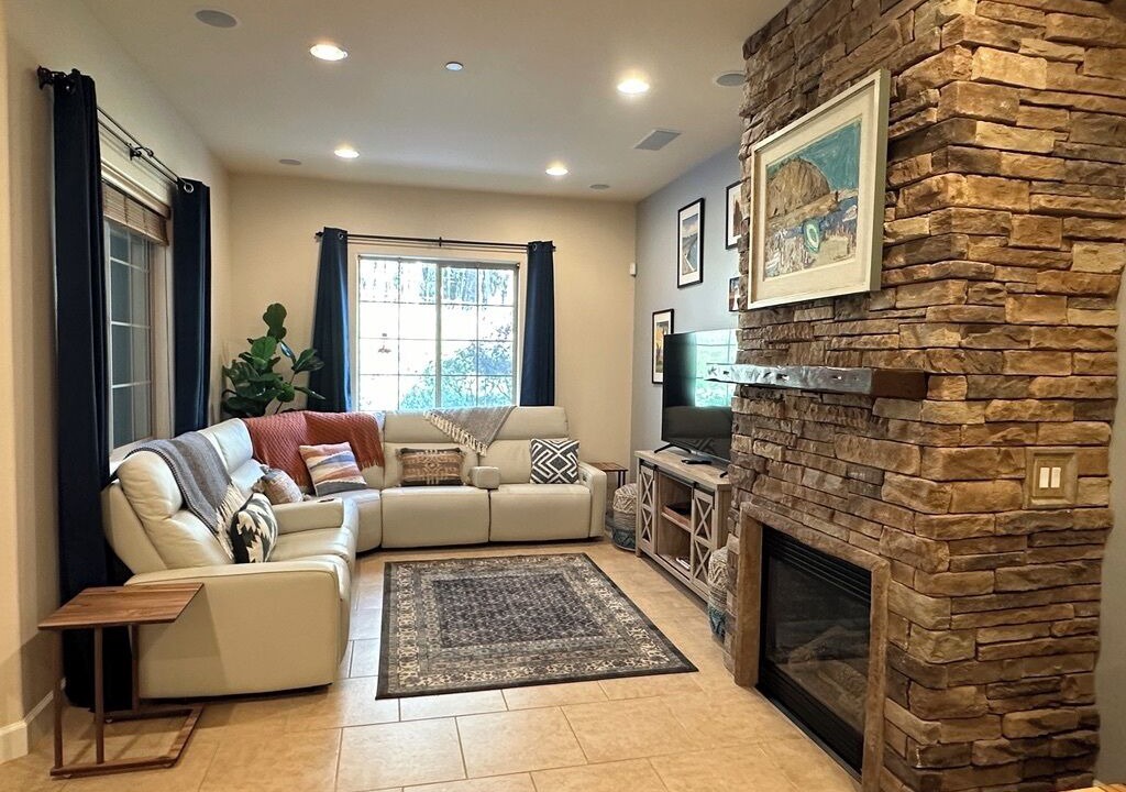 Photo of Livingroom in Callender