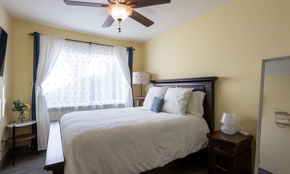 Photo of Bedroom in Downtown