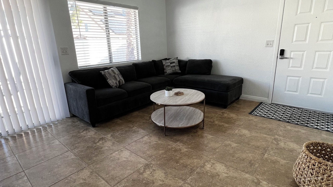 Photo of Livingroom in Sunrise Manor