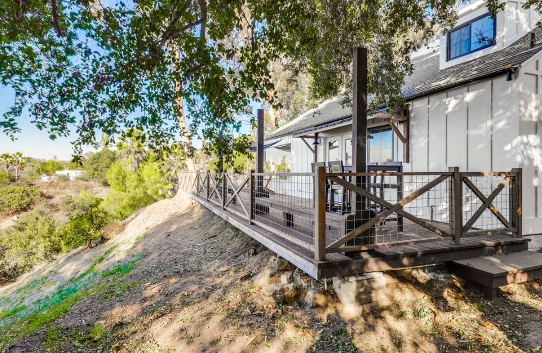 Photo of Patio Balcony in Alpine