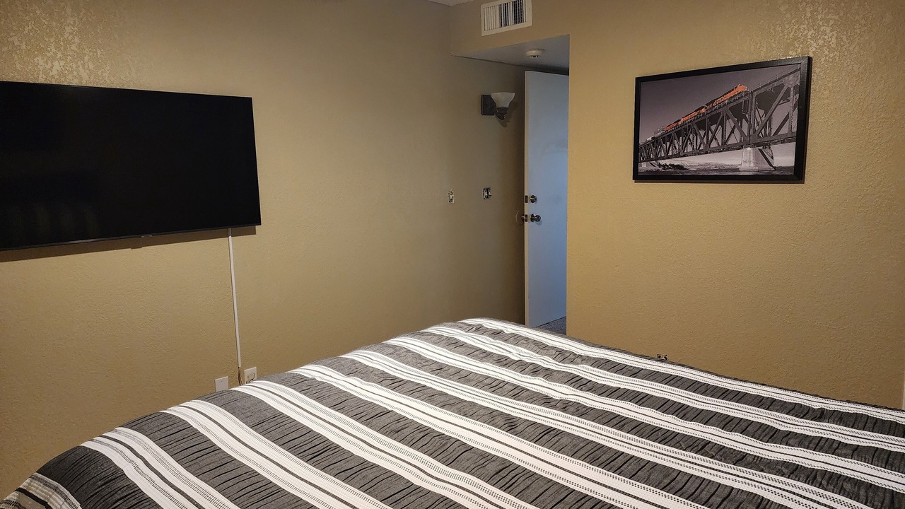 Photo of Bedroom in Lake Havasu City