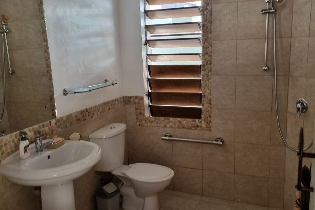 Photo of Bathroom in Tagaqe