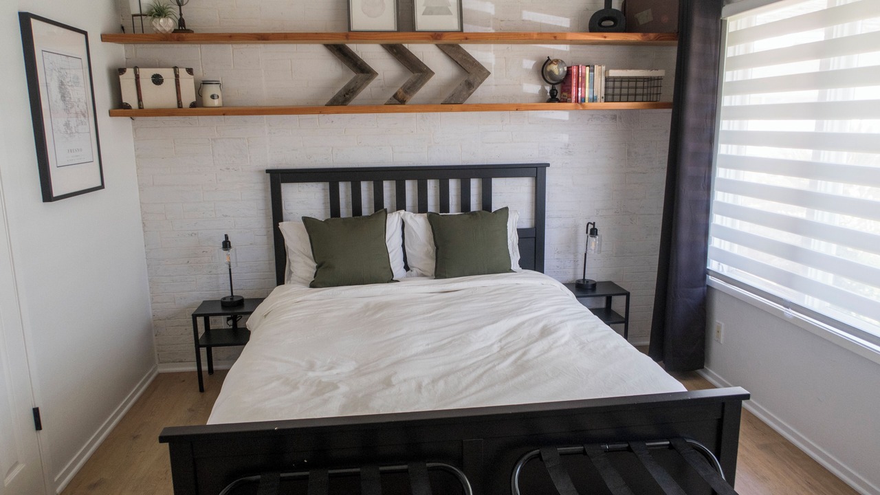 Photo of Bedroom in Raisin