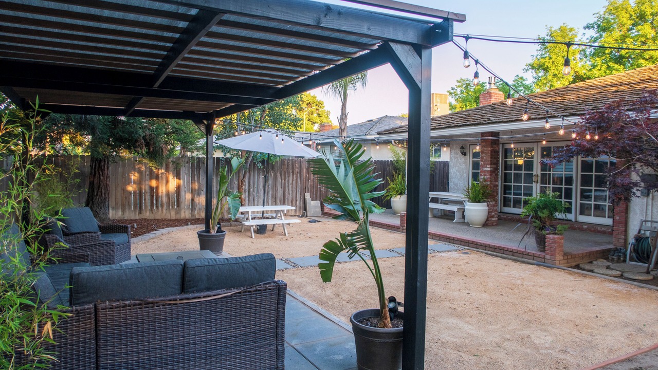 Photo of Patio Balcony in Raisin