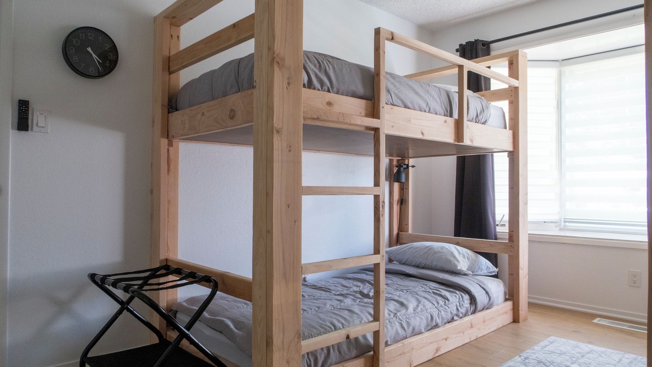 Photo of Bedroom in Raisin