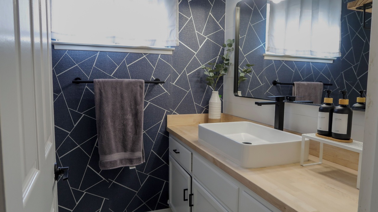 Photo of Bathroom in Raisin