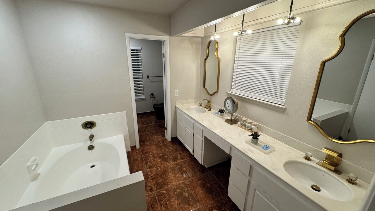 Photo of Bathroom in Paradise