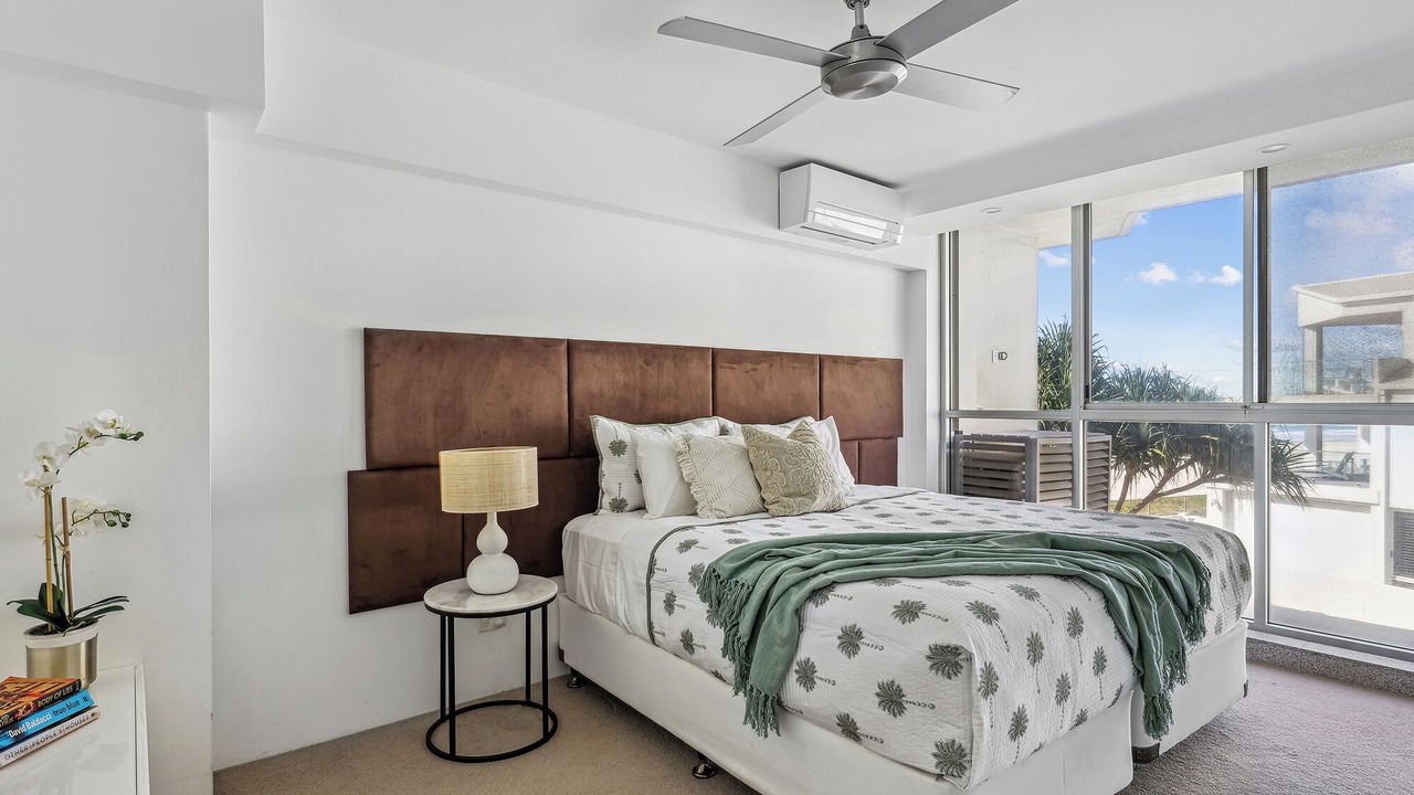 Photo of Bedroom in Main Beach