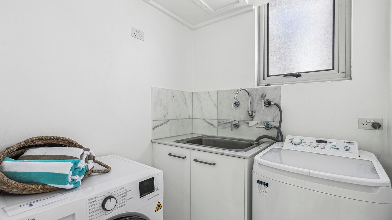 Photo of Bathroom in Main Beach