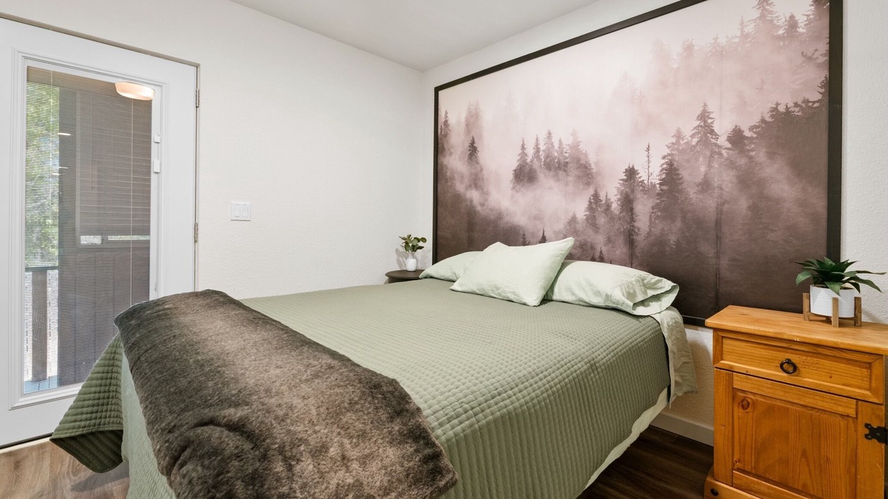 Photo of Bedroom in Big Bear Lake