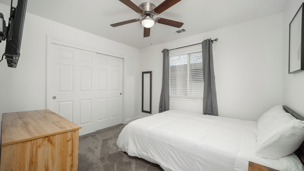 Photo of Bedroom in Pumpkin Center