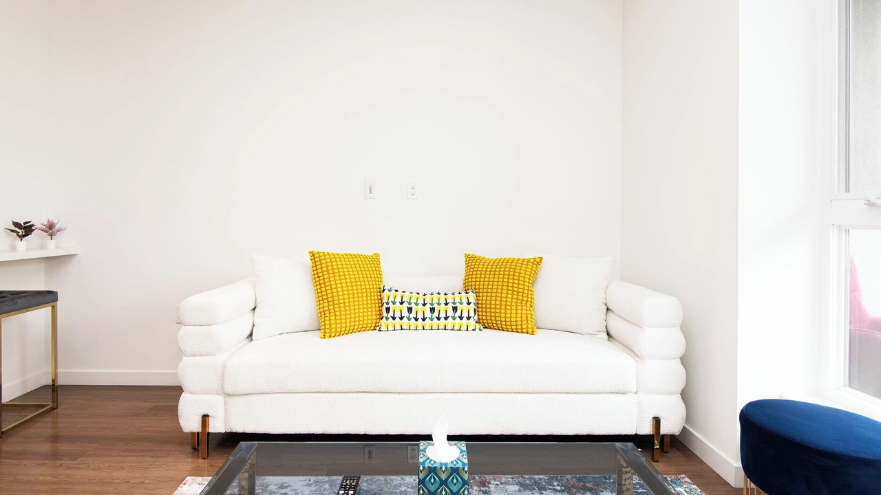 Photo of Livingroom in Downtown